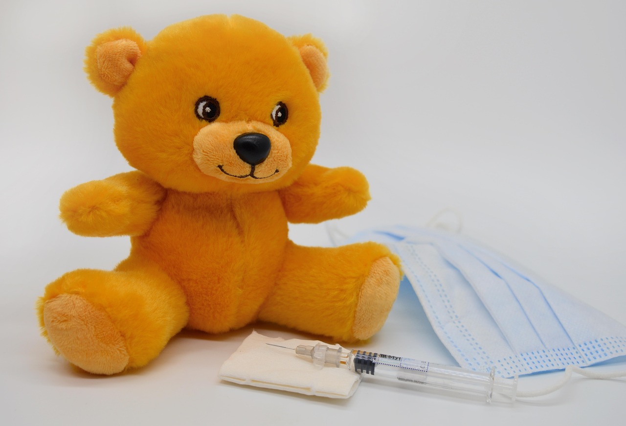 découvrez les exigences de vaccination indispensables pour vos voyages afin de partir en toute sécurité et conformité selon votre destination.